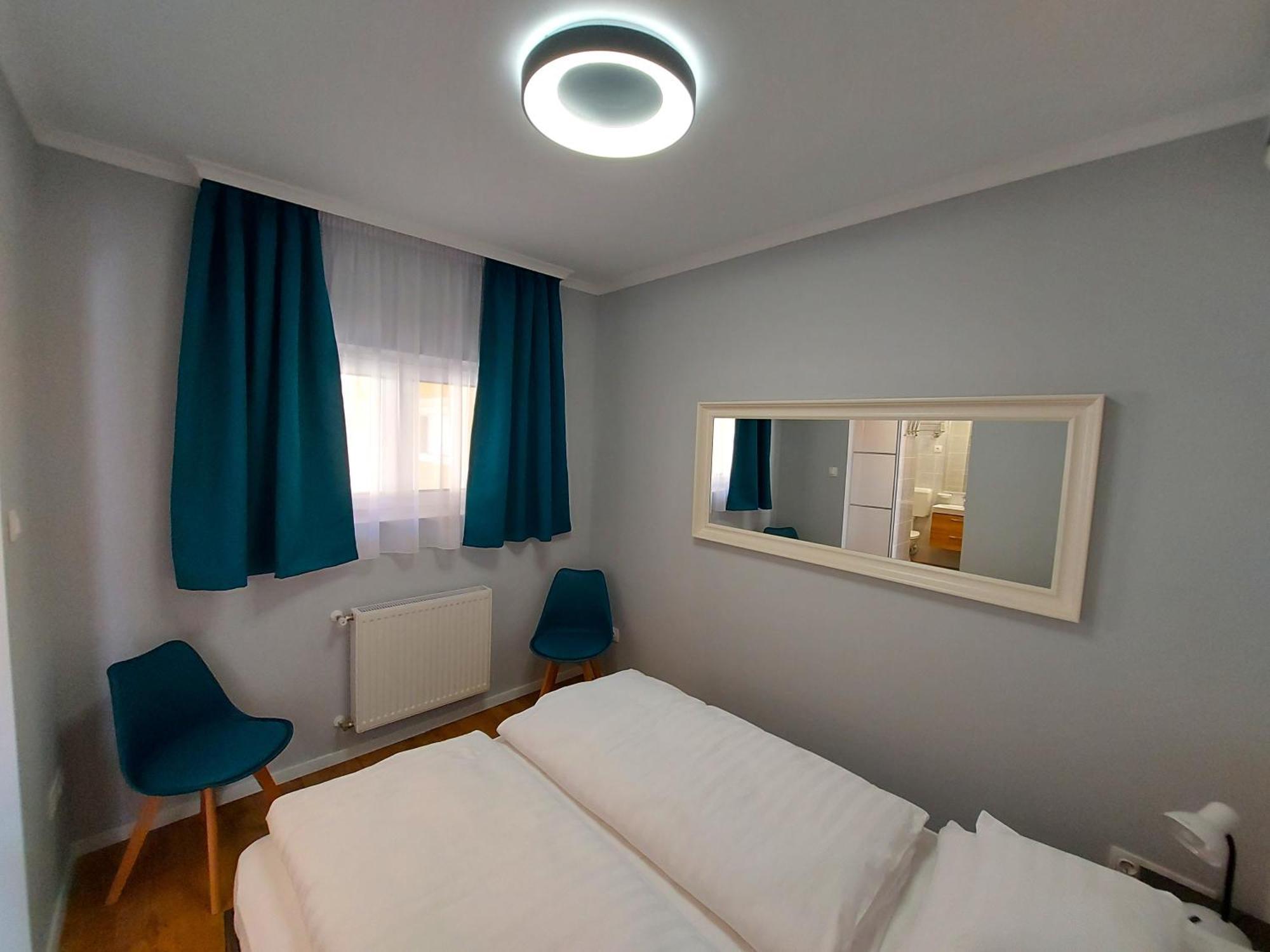 Cafe Relax Apartments Hévíz Buitenkant foto